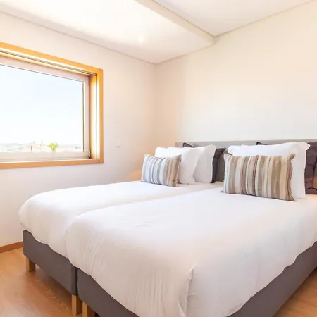 3br W River Views By Metro By Lovelystay 아파트 *