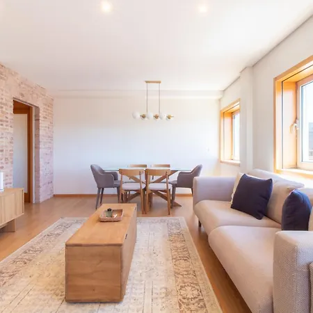 3br W River Views By Metro By Lovelystay 아파트