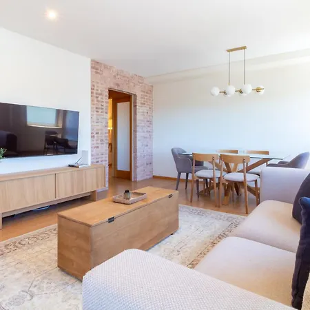 3br W River Views By Metro By Lovelystay 아파트