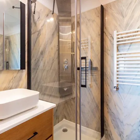 3br W River Views By Metro By Lovelystay * 빌라노바데가이아